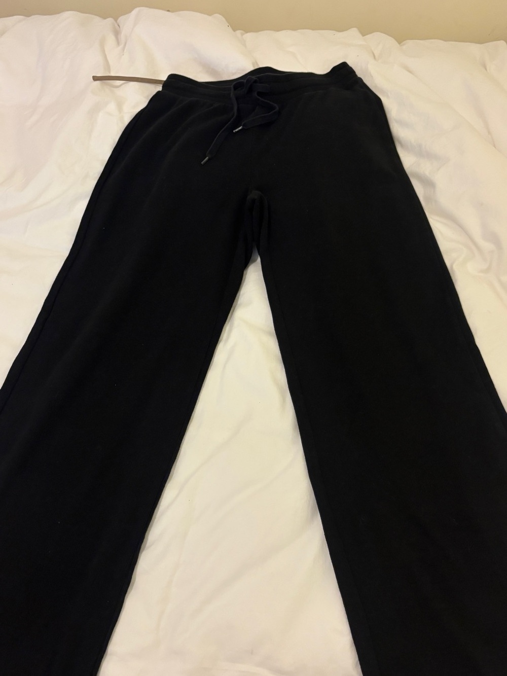 Aritzia Kickback Pant